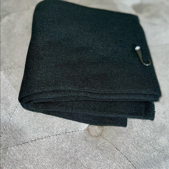 Kids 5pc Hat Glove & Scarf Set w/ Accessories - Picture 2 of 4